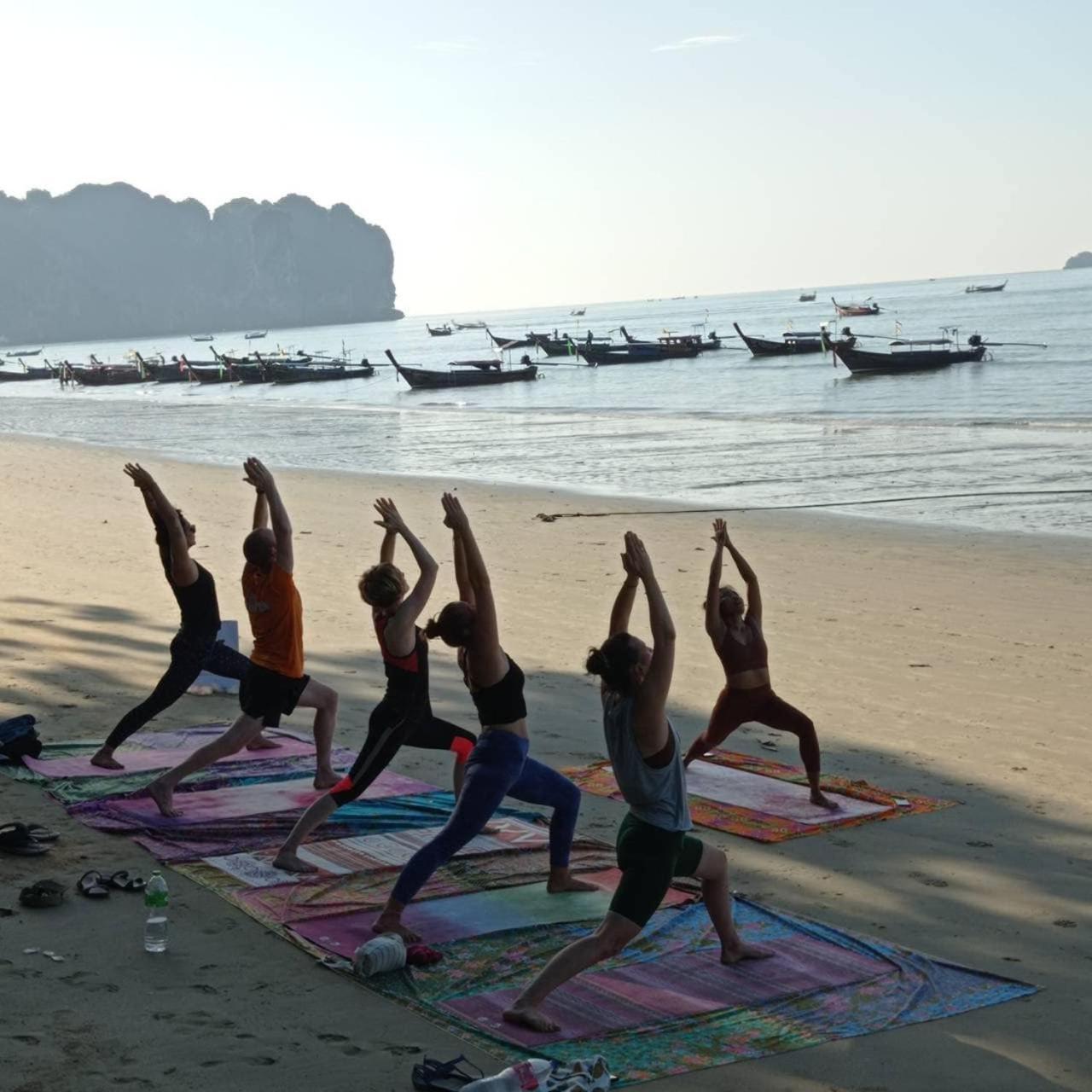 Fullmoon Beachresort Krabi Ao Nang Екстериор снимка